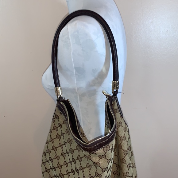 Gucci Vintage Signature Canvas Hobo - Picture 2 of 14